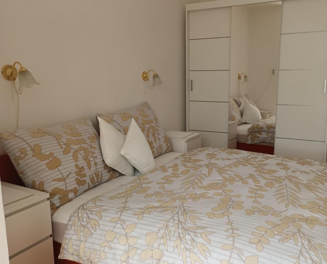 Apartman Alena Karlsbad Buitenkant foto