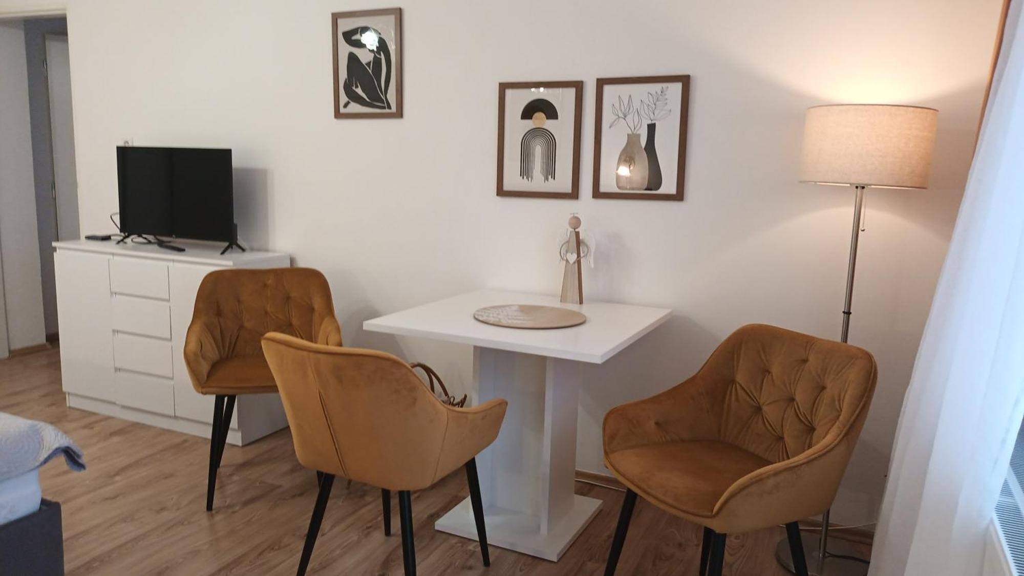 Apartman Alena Karlsbad Buitenkant foto